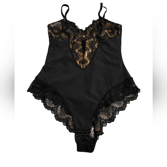 Pinsy Lacy Adjustable Strap Black Body Suit EUC Size L - Picture 1 of 10